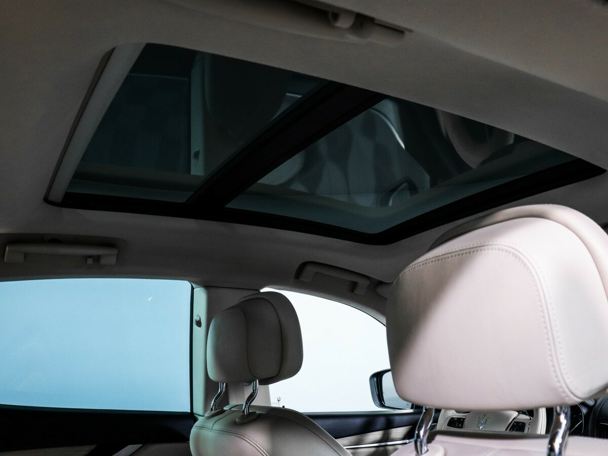 Maserati Levante I, 2017 Фото №17