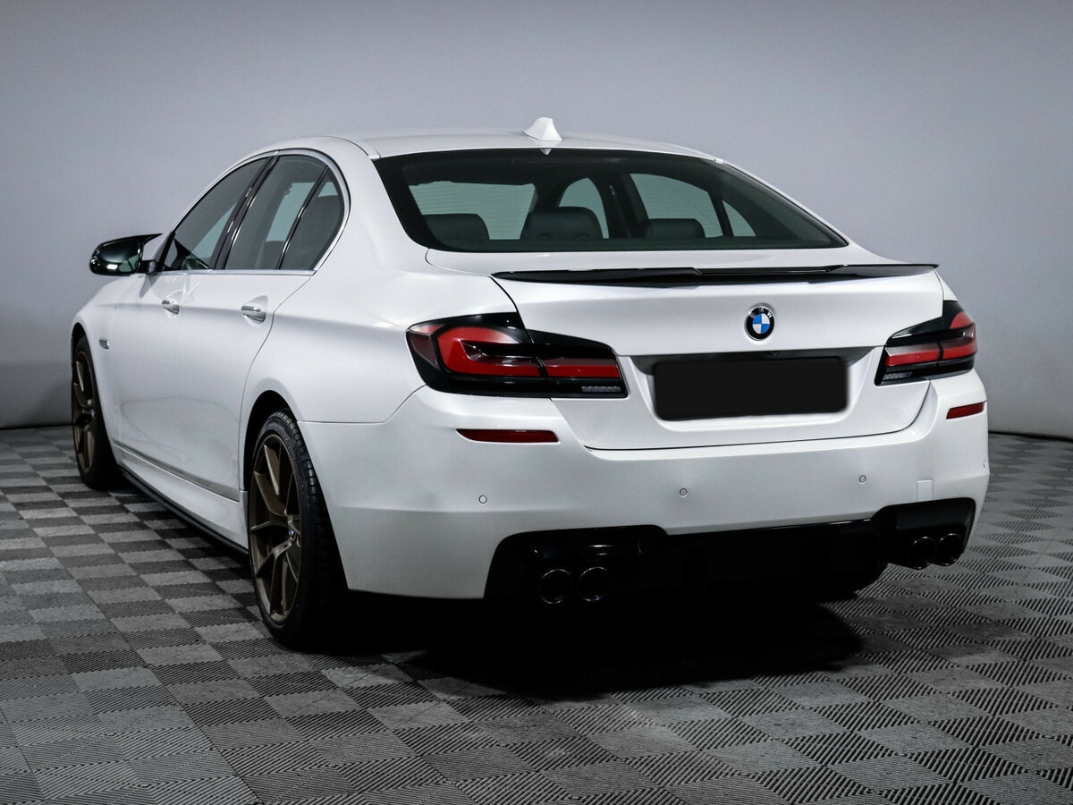 BMW 5 серии 530d xDrive VI (F10/F11/F07) Рестайлинг, 2016 Фото №6