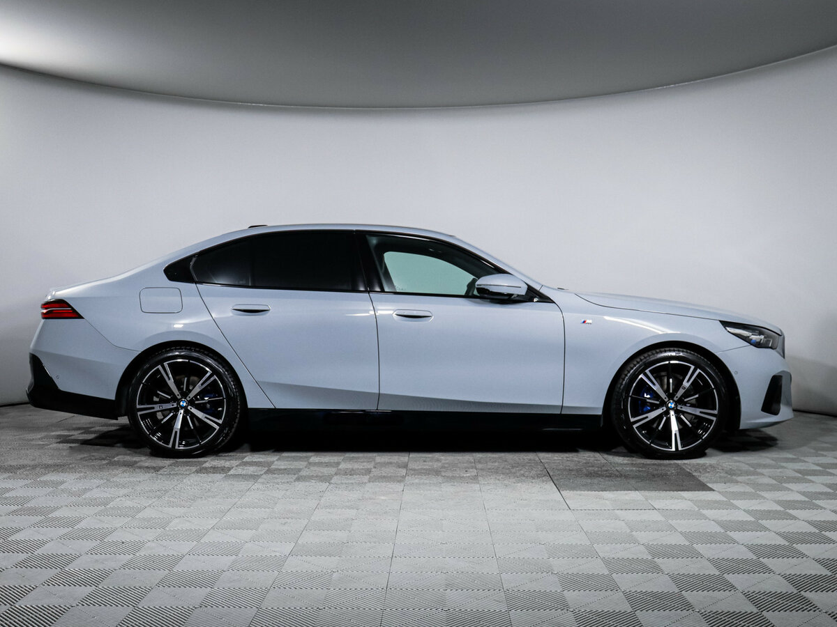 BMW 5 серии 530i xDrive VIII (G60/G61/G68), 2023 - 16 000 км. | Фото №4