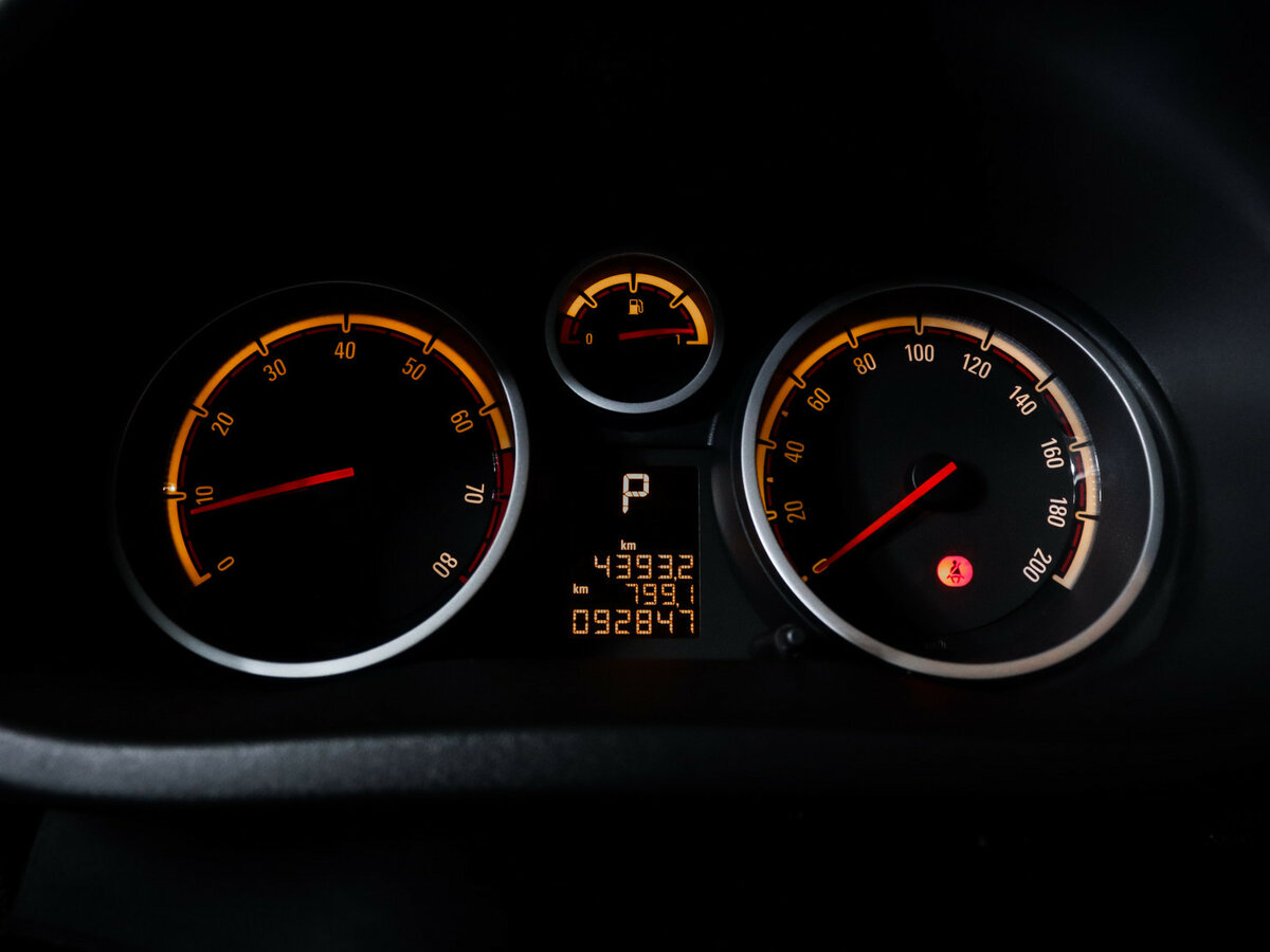 Opel Corsa D Рестайлинг II, 2011 Фото №9