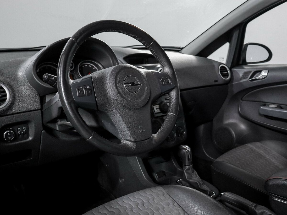 Opel Corsa D Рестайлинг II, 2011 Фото №11