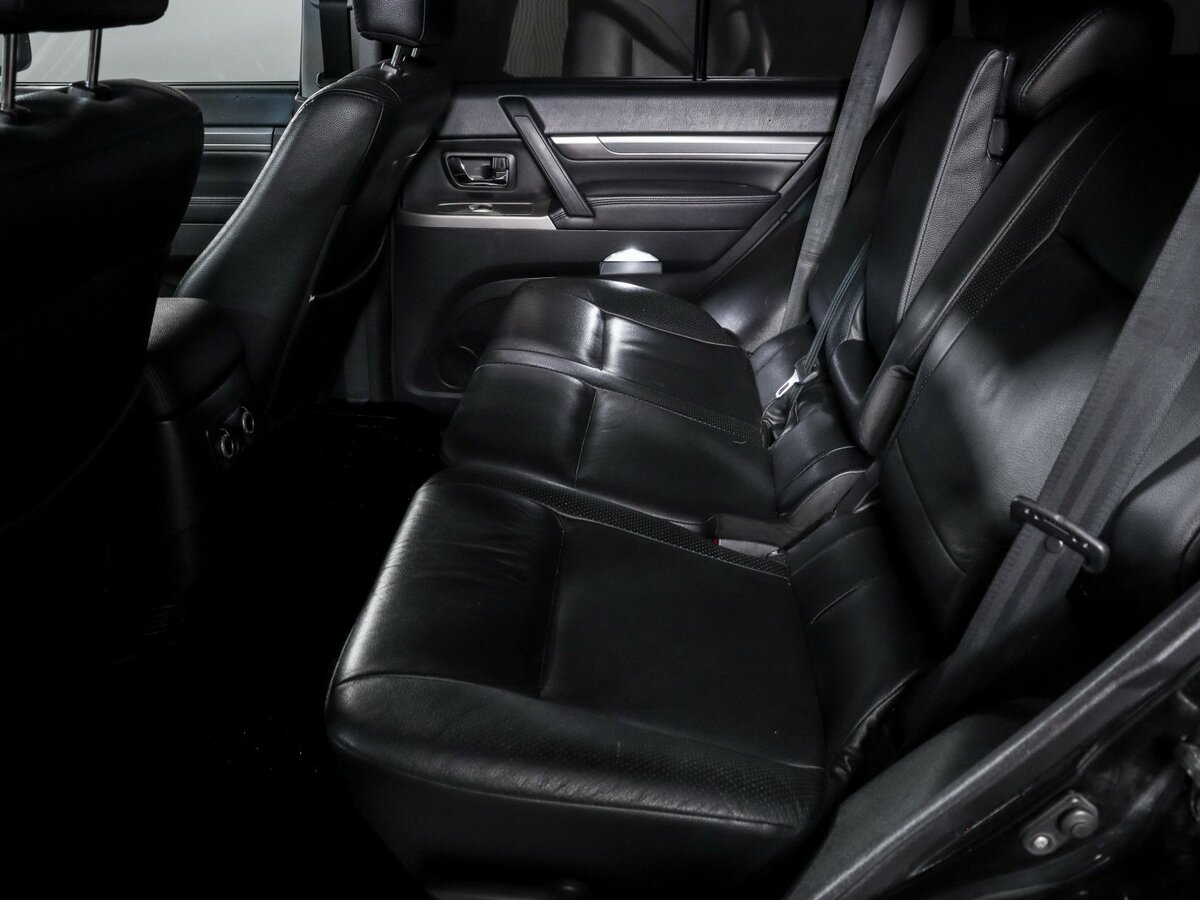 Mitsubishi Pajero IV Рестайлинг 1, 2012 - 225 633 км. | Фото №8