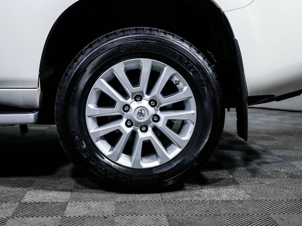 Toyota Land Cruiser Prado 6-speed 150 Series Рестайлинг 1, 2015 Фото №14