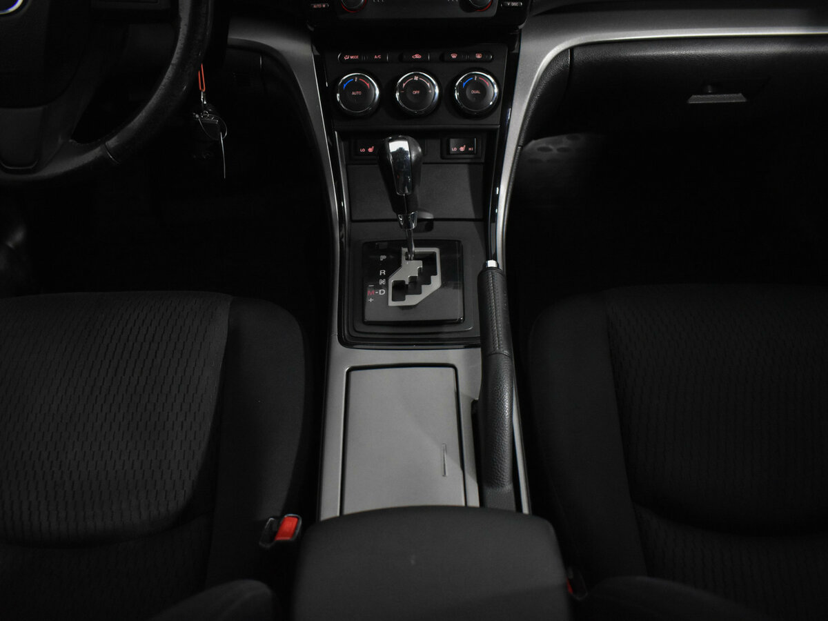 Mazda 6 II (GH) Рестайлинг, 2010 Фото №12