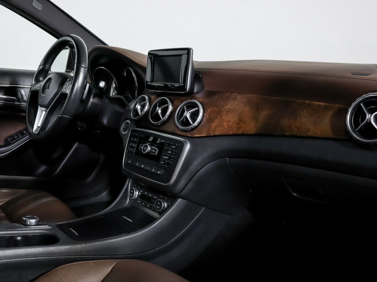 Mercedes-Benz GLA 200 I (X156), 2014 - 147 979 км. | Фото №7