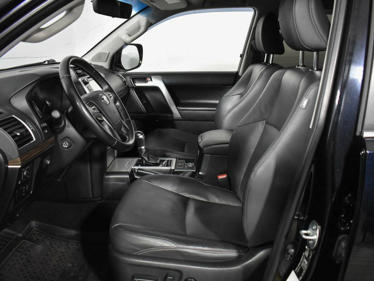 Toyota Land Cruiser Prado 150 Series Рестайлинг 2, 2018 Фото №10