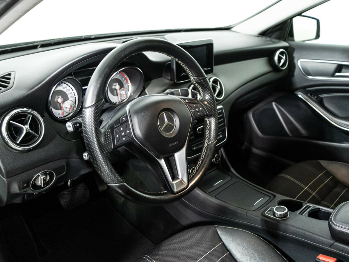 Mercedes-Benz GLA 200 I (X156), 2014 Фото №11