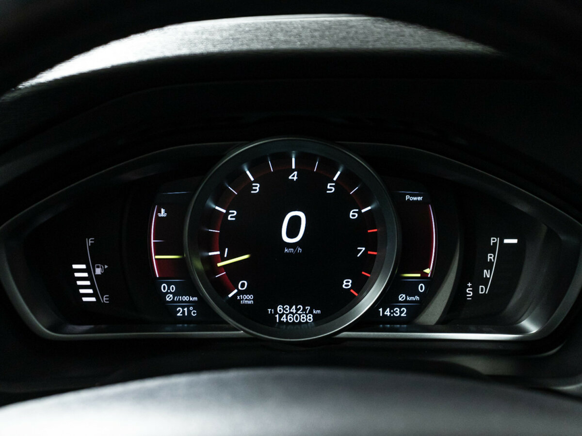 Volvo V40 Cross Country I, 2015 Фото №12