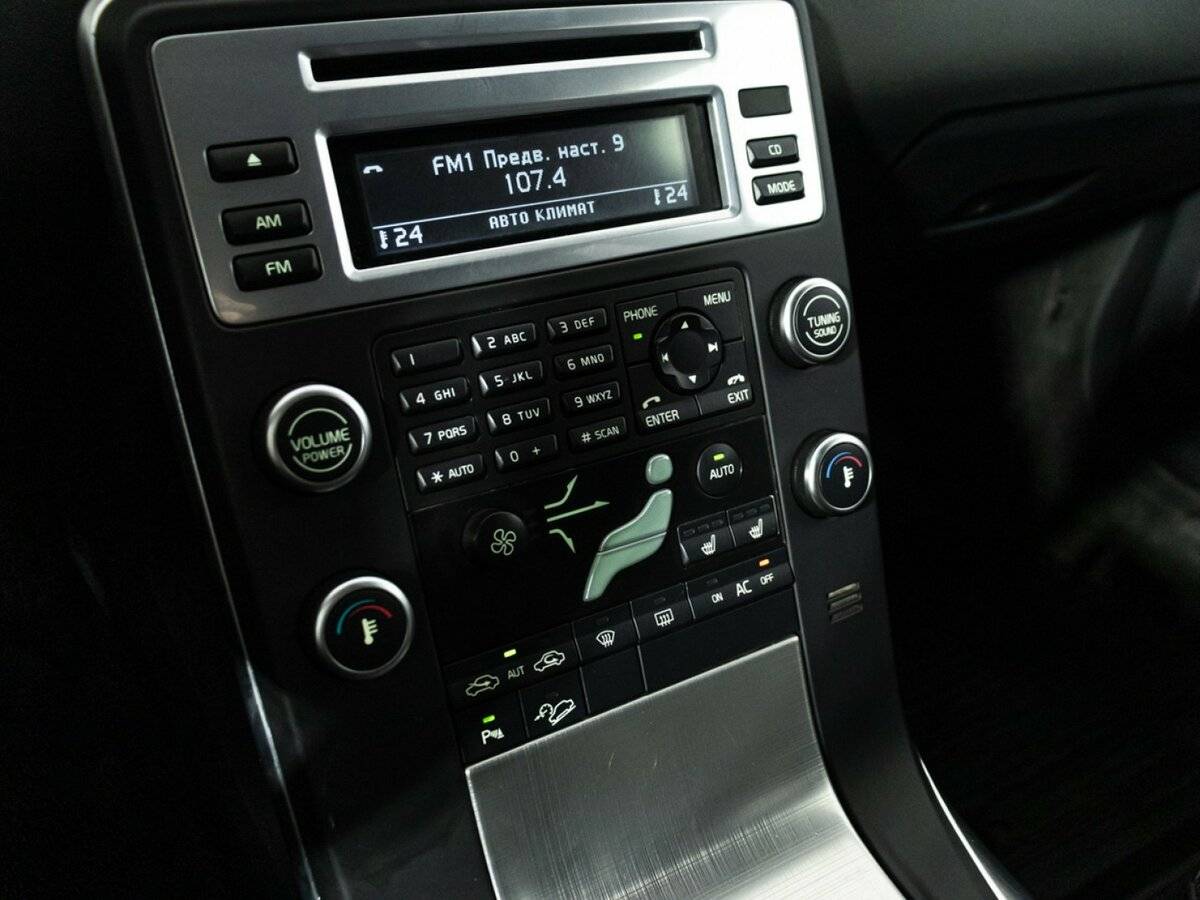 Volvo XC70 II, 2010 Фото №15