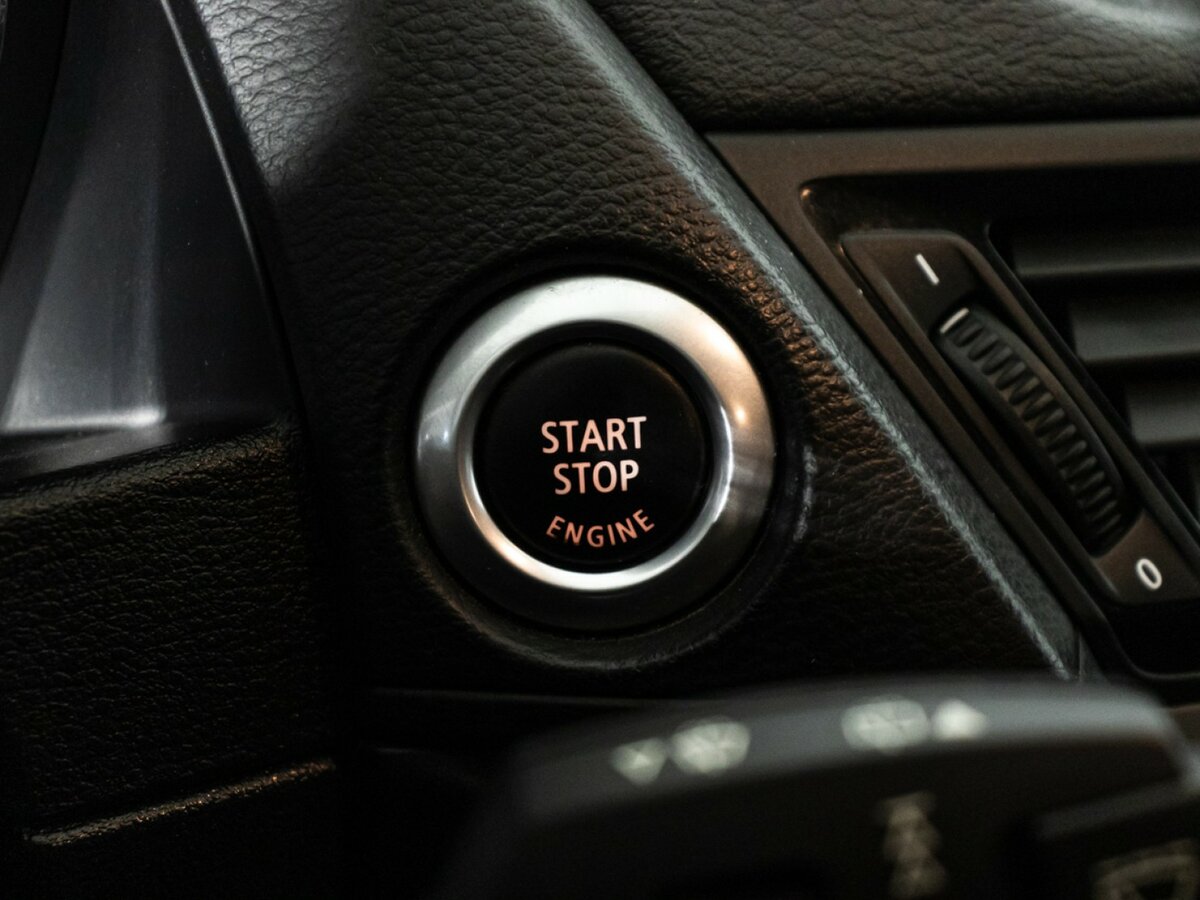 BMW X1 18i I (E84) Рестайлинг, 2013 Фото №16