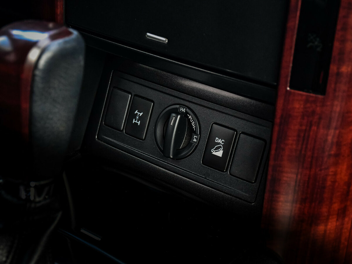 Toyota Land Cruiser Prado 150 Series Рестайлинг 1, 2015 Фото №17