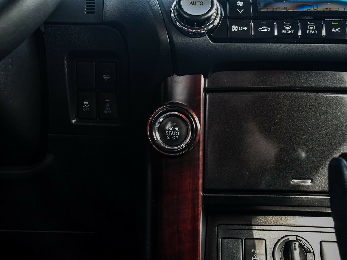 Toyota Land Cruiser Prado 150 Series Рестайлинг 1, 2015 Фото №18