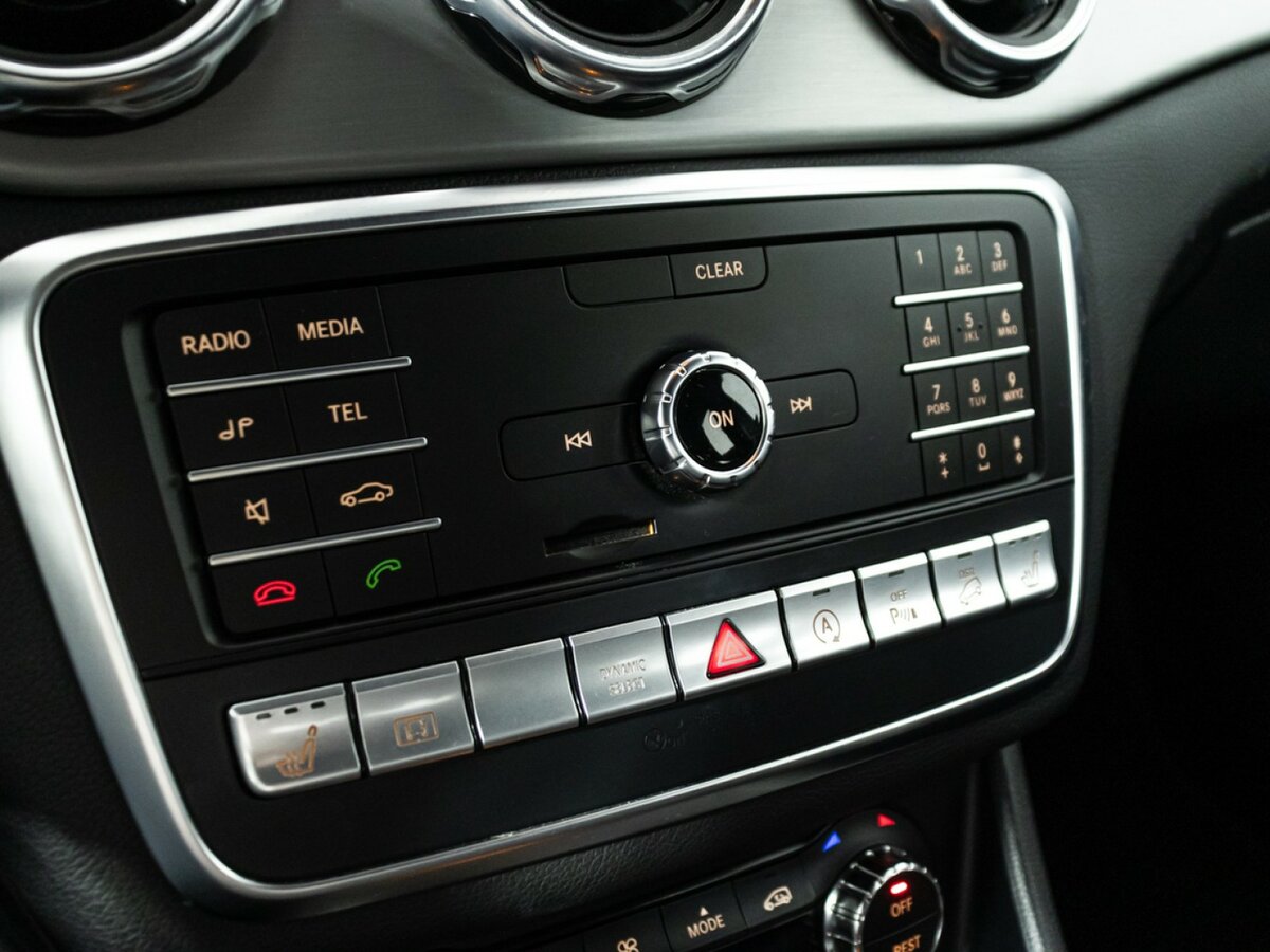 Mercedes-Benz GLA 250 I (X156) Рестайлинг, 2017 Фото №15