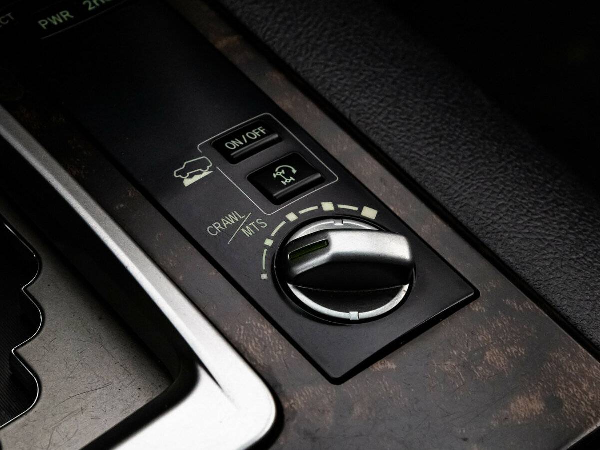 Toyota Land Cruiser 200 Series Рестайлинг 1, 2012 Фото №13