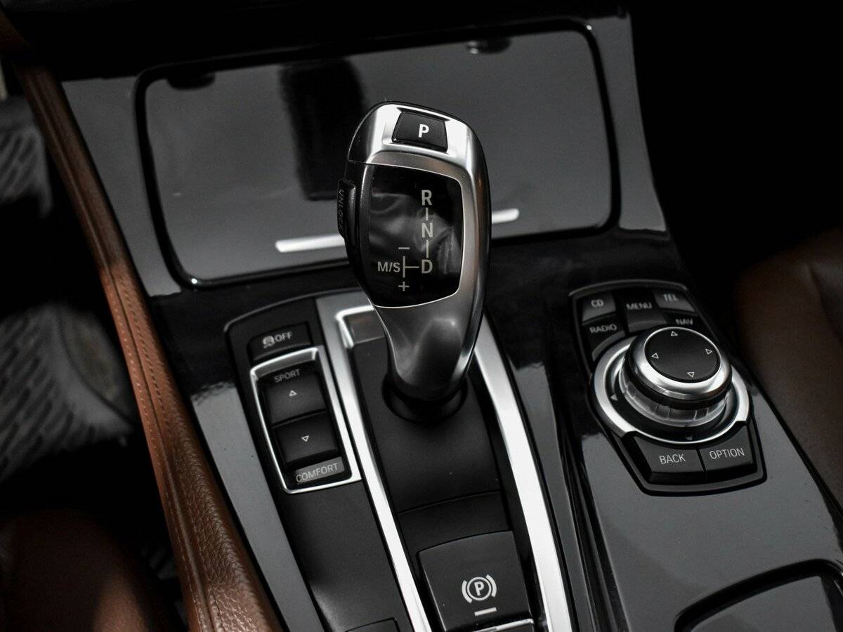 BMW 5 серии 520d VI (F10/F11/F07), 2011 Фото №9