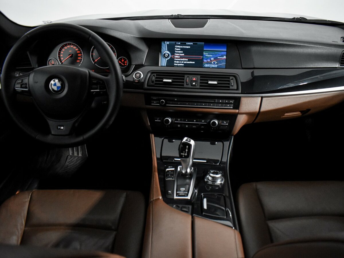 BMW 5 серии 520d VI (F10/F11/F07), 2011 Фото №13