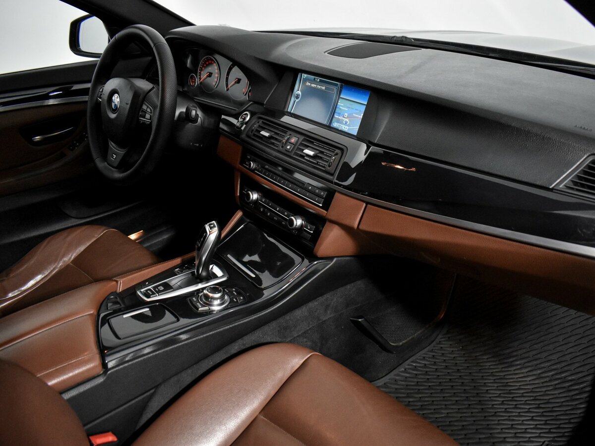 BMW 5 серии 520d VI (F10/F11/F07), 2011 Фото №14