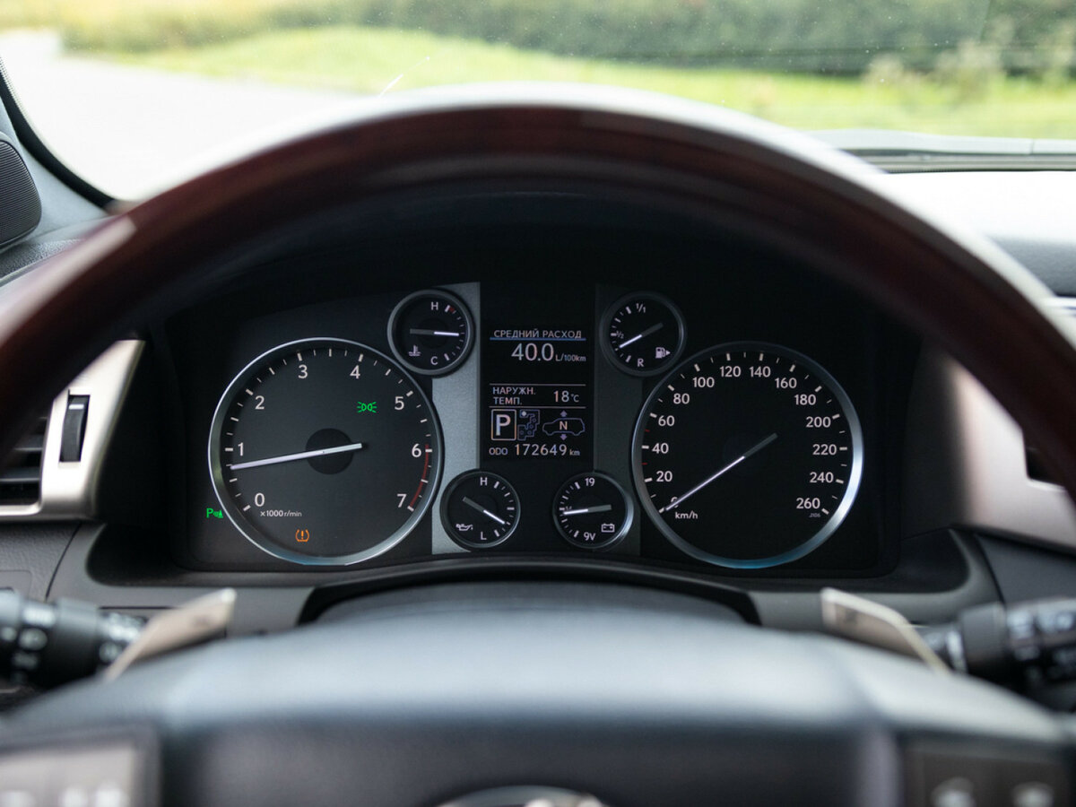 Lexus LX 570 III Рестайлинг, 2014 Фото №33