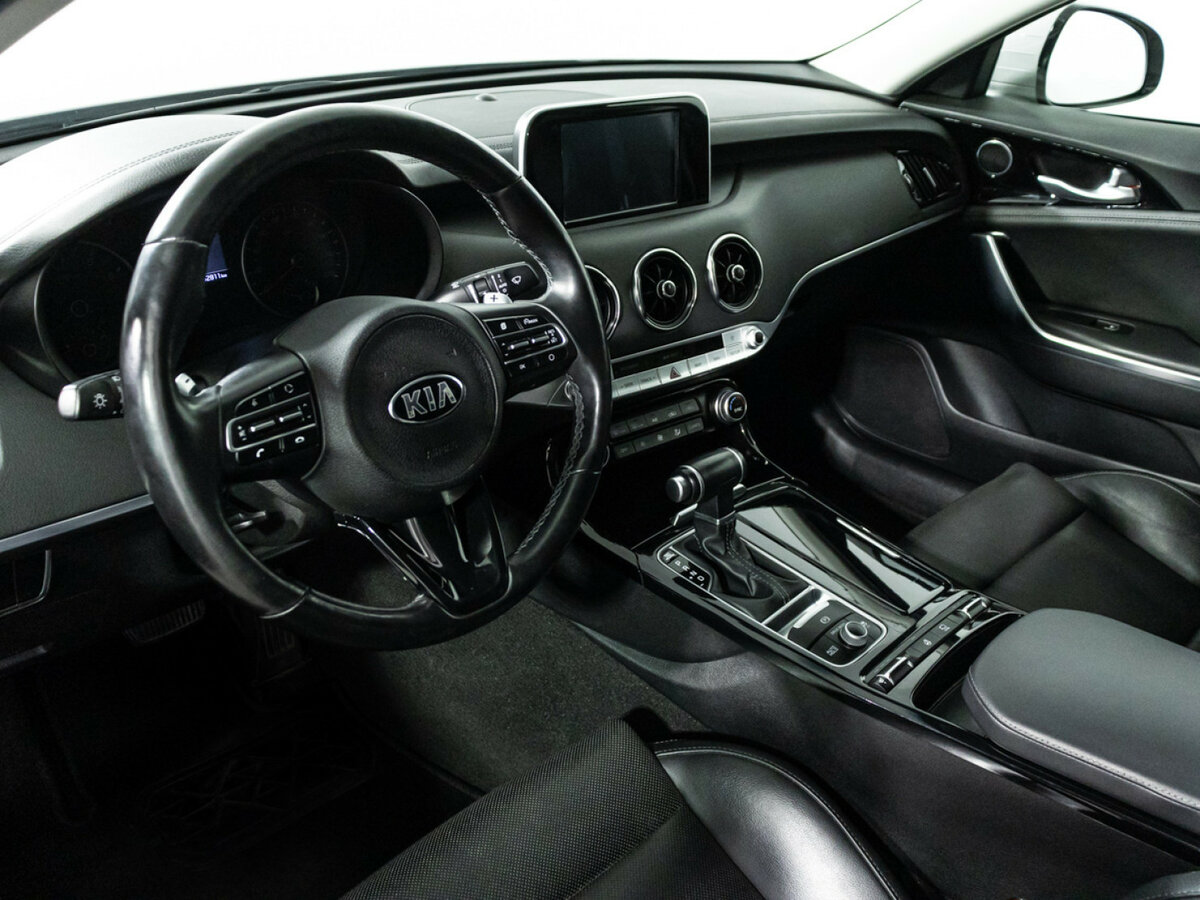 Kia Stinger I, 2018 Фото №11