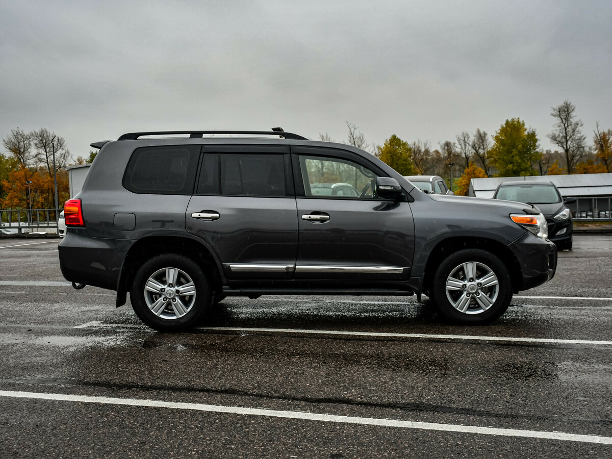 Toyota Land Cruiser 200 Series Рестайлинг 1, 2012 Фото №4