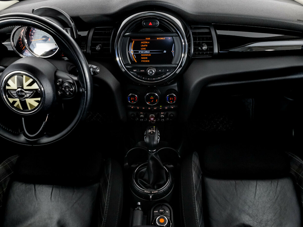 Mini Hatch Cooper S III (F55/F56), 2015 Фото №10