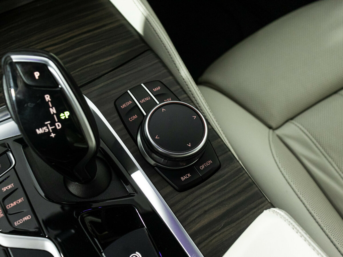 BMW 5 серии 530d xDrive VII (G30/G31), 2019 Фото №17