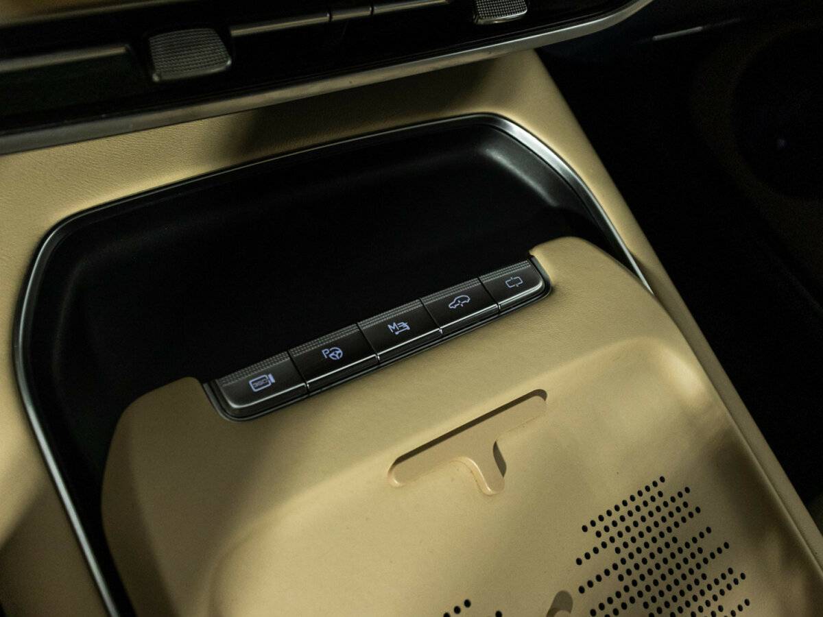 Voyah Free I Рестайлинг, 2023 Фото №17