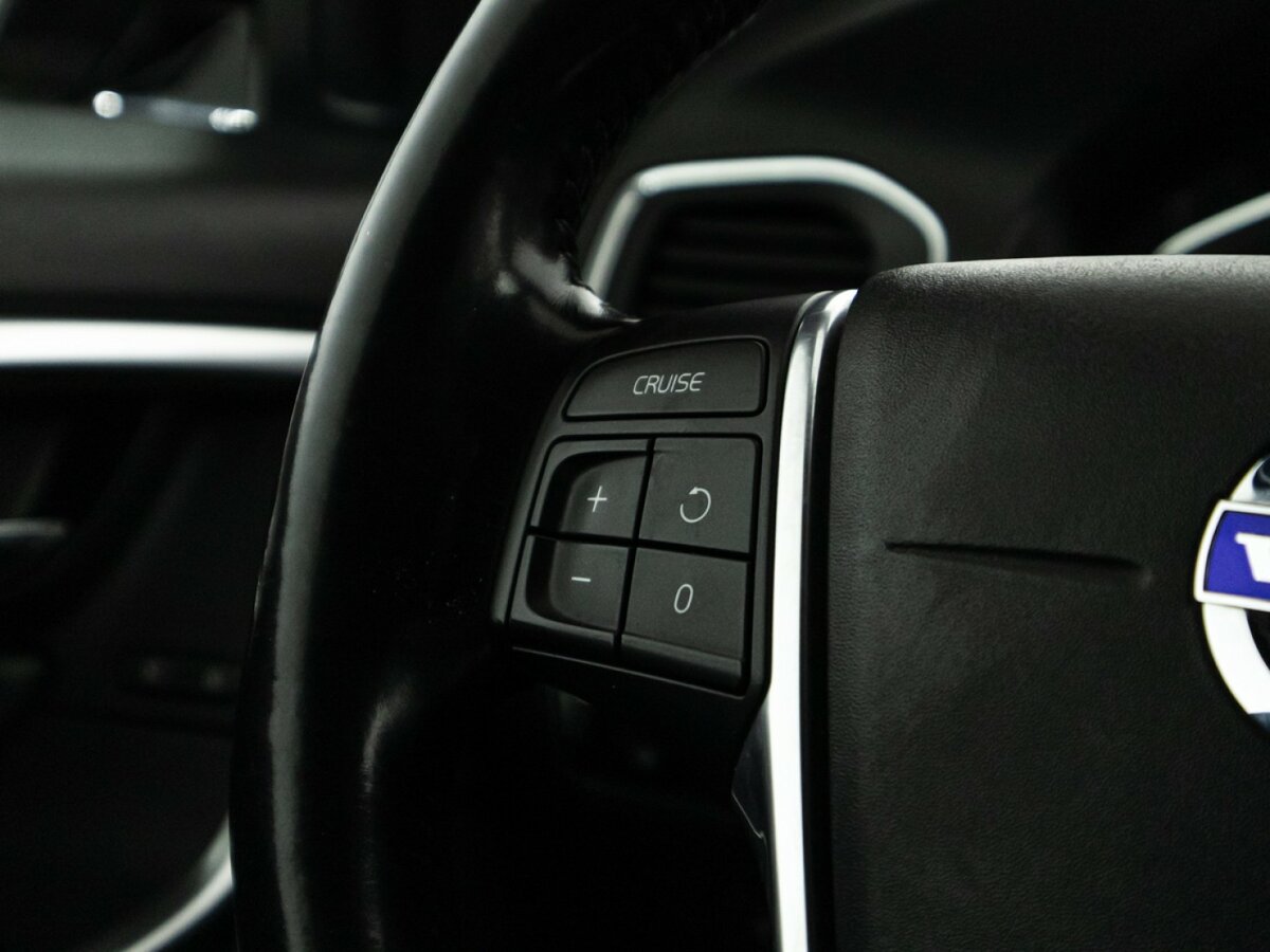 Volvo V60 Cross Country I, 2016 Фото №17