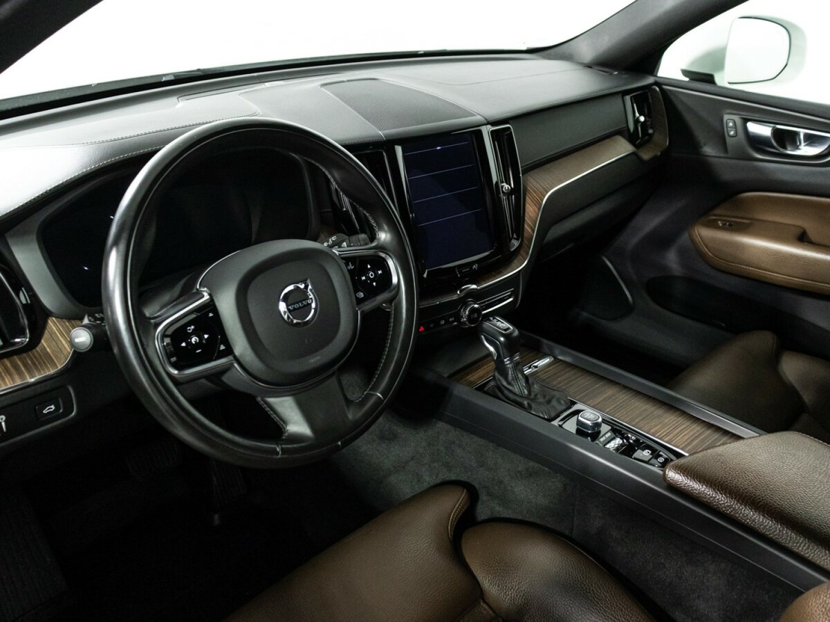 Volvo XC60 II, 2020 Фото №9