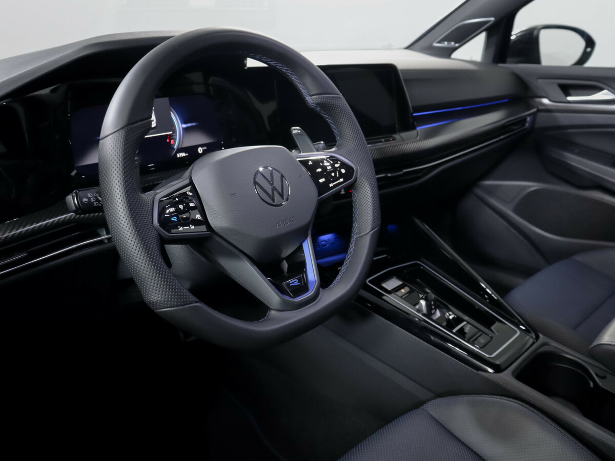 Volkswagen Golf R VIII, 2023 Фото №12