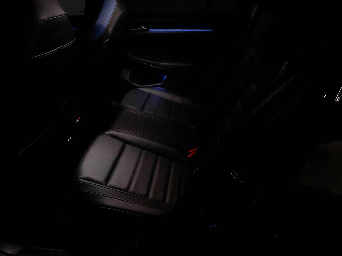 Volkswagen Golf R VIII, 2023 Фото №29