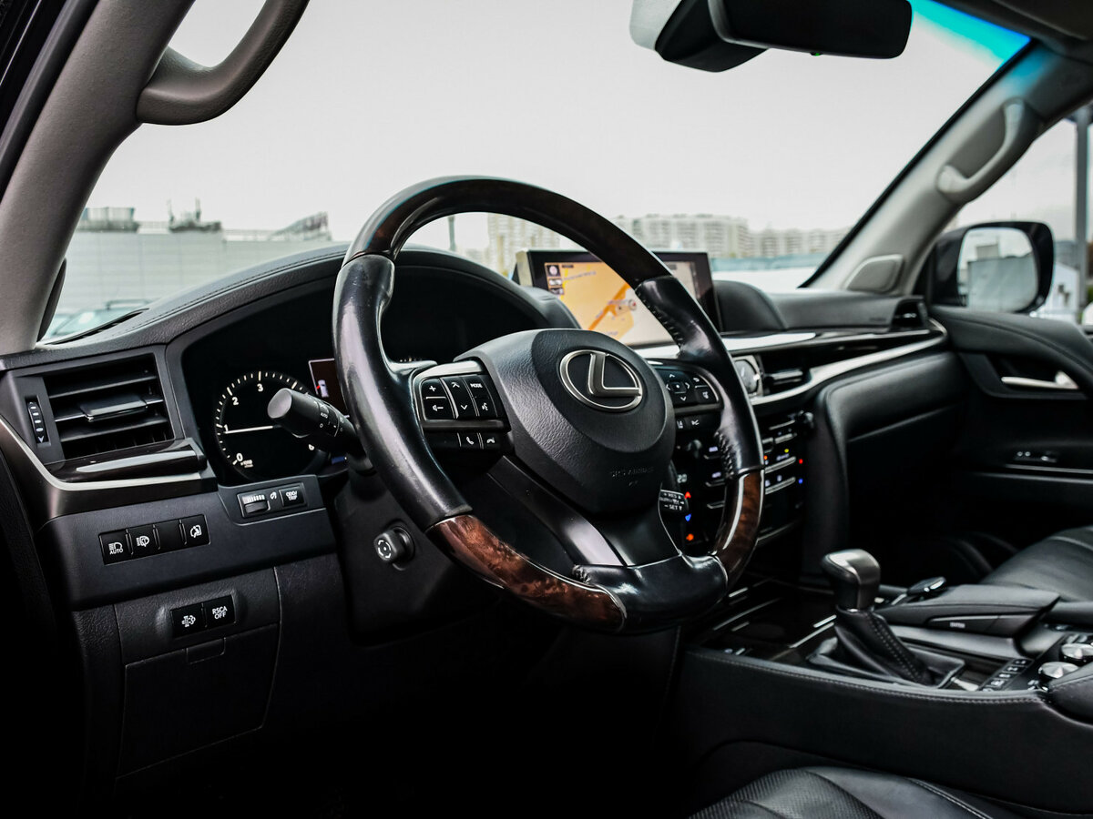 Lexus LX 450d III Рестайлинг 2, 2016 Фото №11