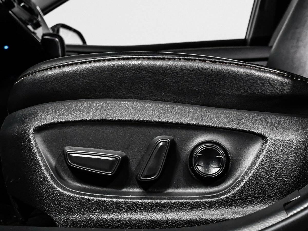 Toyota Camry VIII (XV70) Рестайлинг, 2023 Фото №13