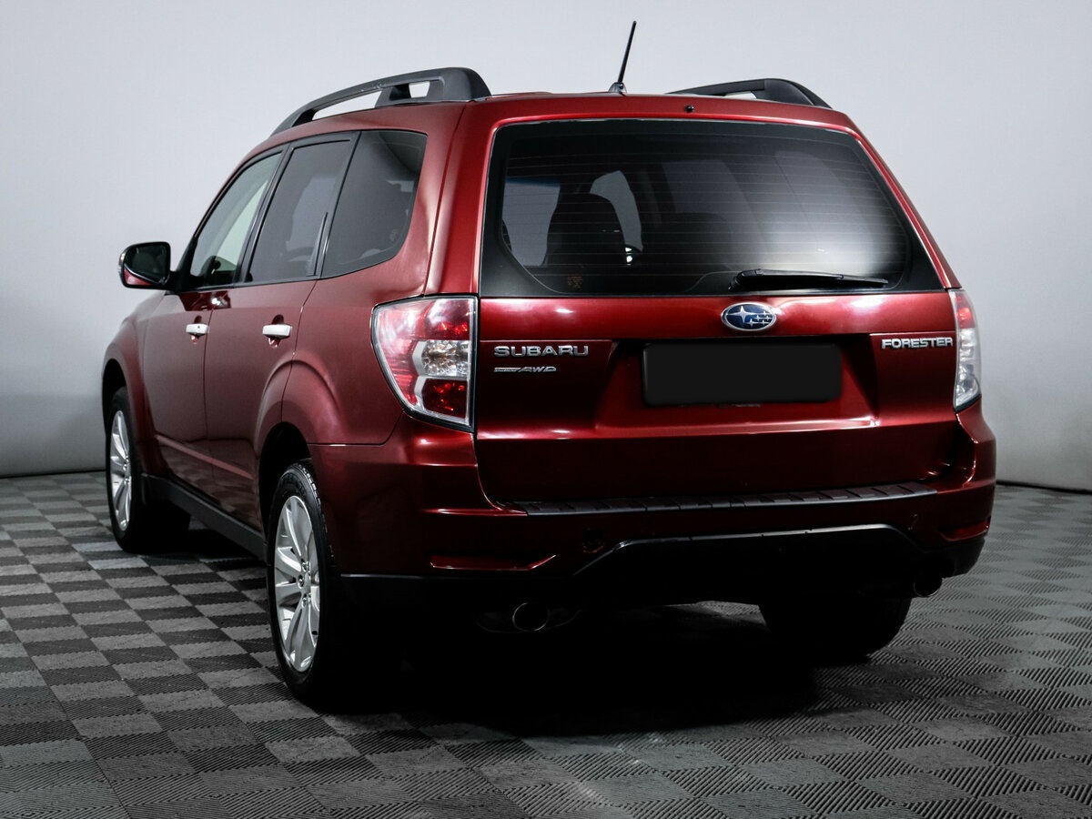 Subaru Forester III Рестайлинг, 2011 Фото №6