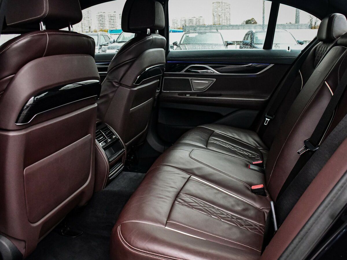 BMW 7 серии 740d xDrive VI (G11/G12), 2018 Фото №11