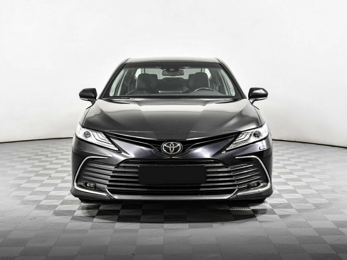 Toyota Camry VIII (XV70) Рестайлинг, 2021 - 106 000 км. | Фото №2