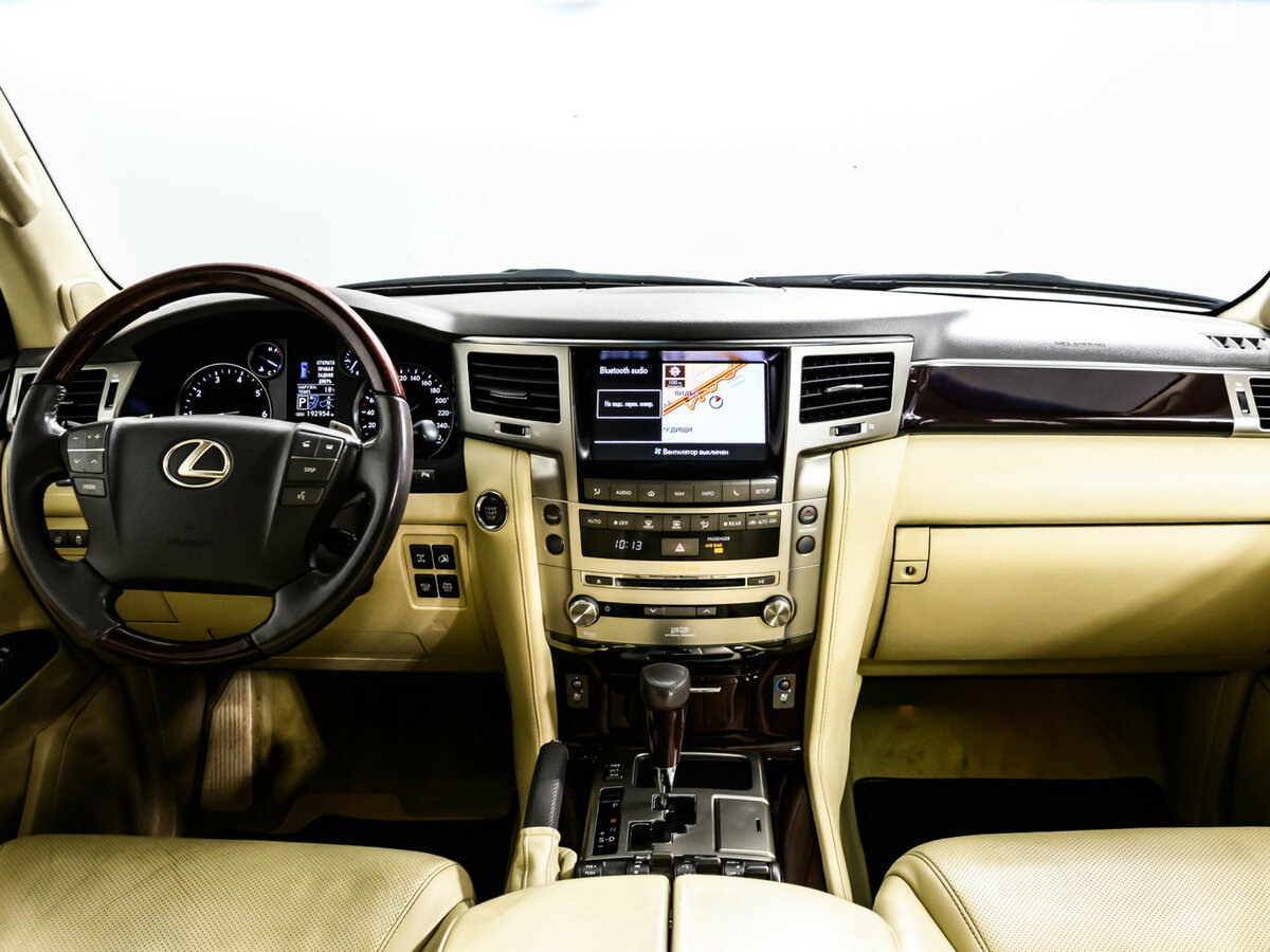 Lexus LX 570 III Рестайлинг, 2012 Фото №9