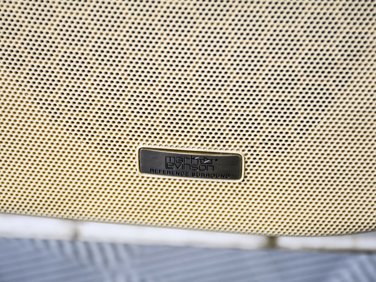 Lexus LX 570 III Рестайлинг, 2012 Фото №26