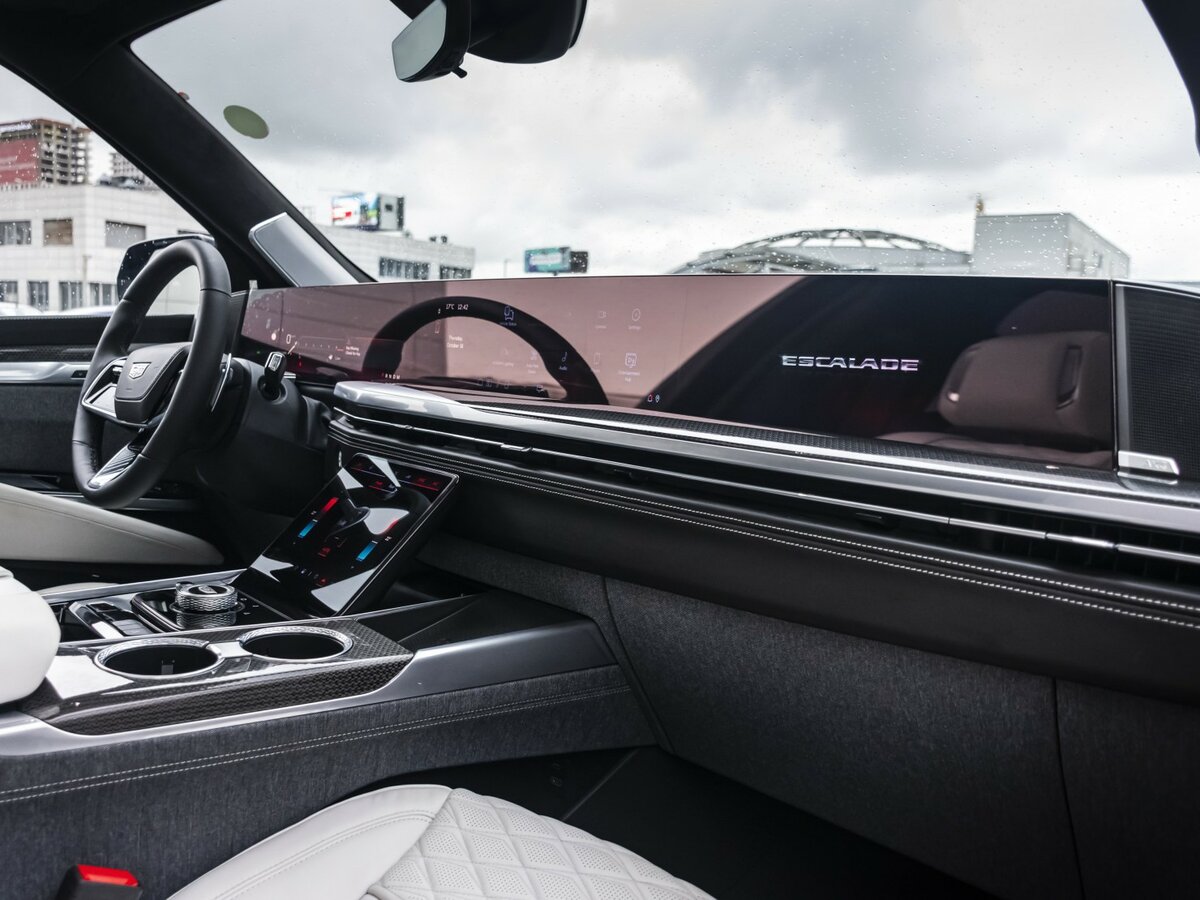 Cadillac Escalade-V I Рестайлинг, 2025 Фото №12