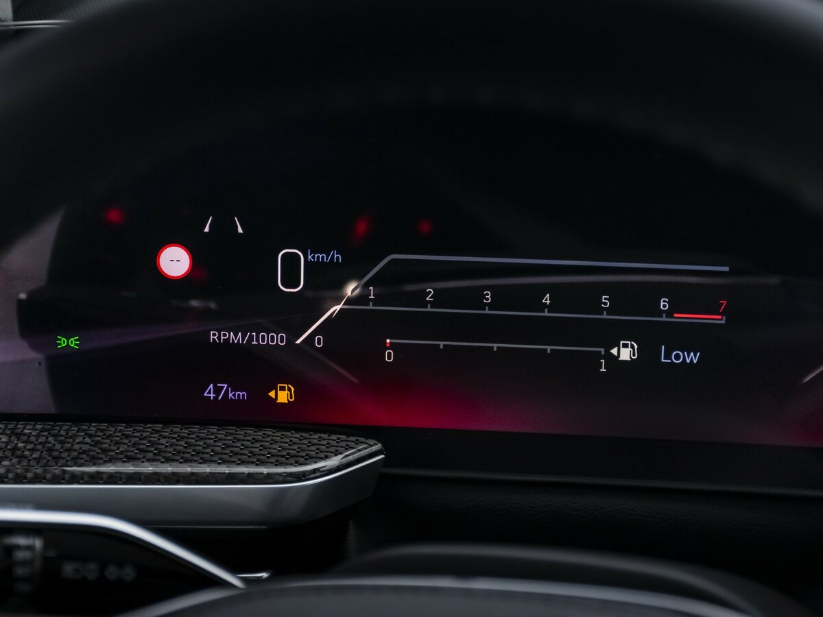 Cadillac Escalade-V I Рестайлинг, 2025 Фото №19