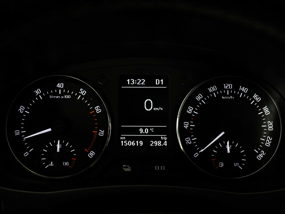 Skoda Fabia Scout II Рестайлинг, 2011 Фото №13