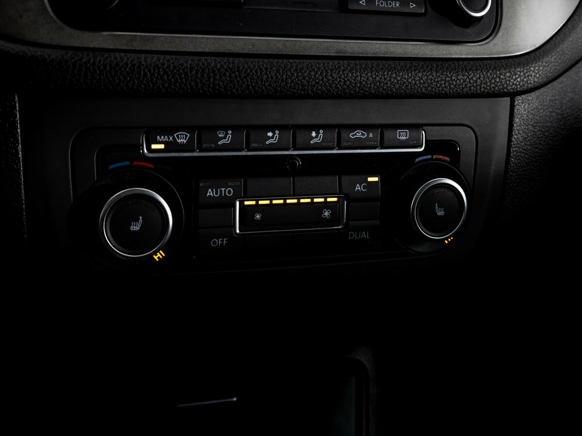 Volkswagen Tiguan I, 2011 Фото №11