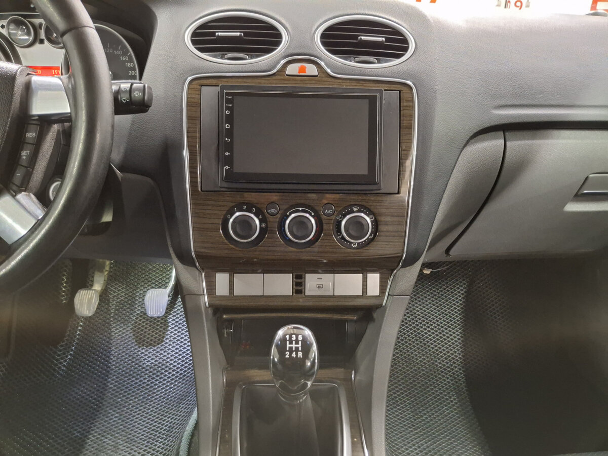 Ford Focus II Рестайлинг, 2008 Фото №15