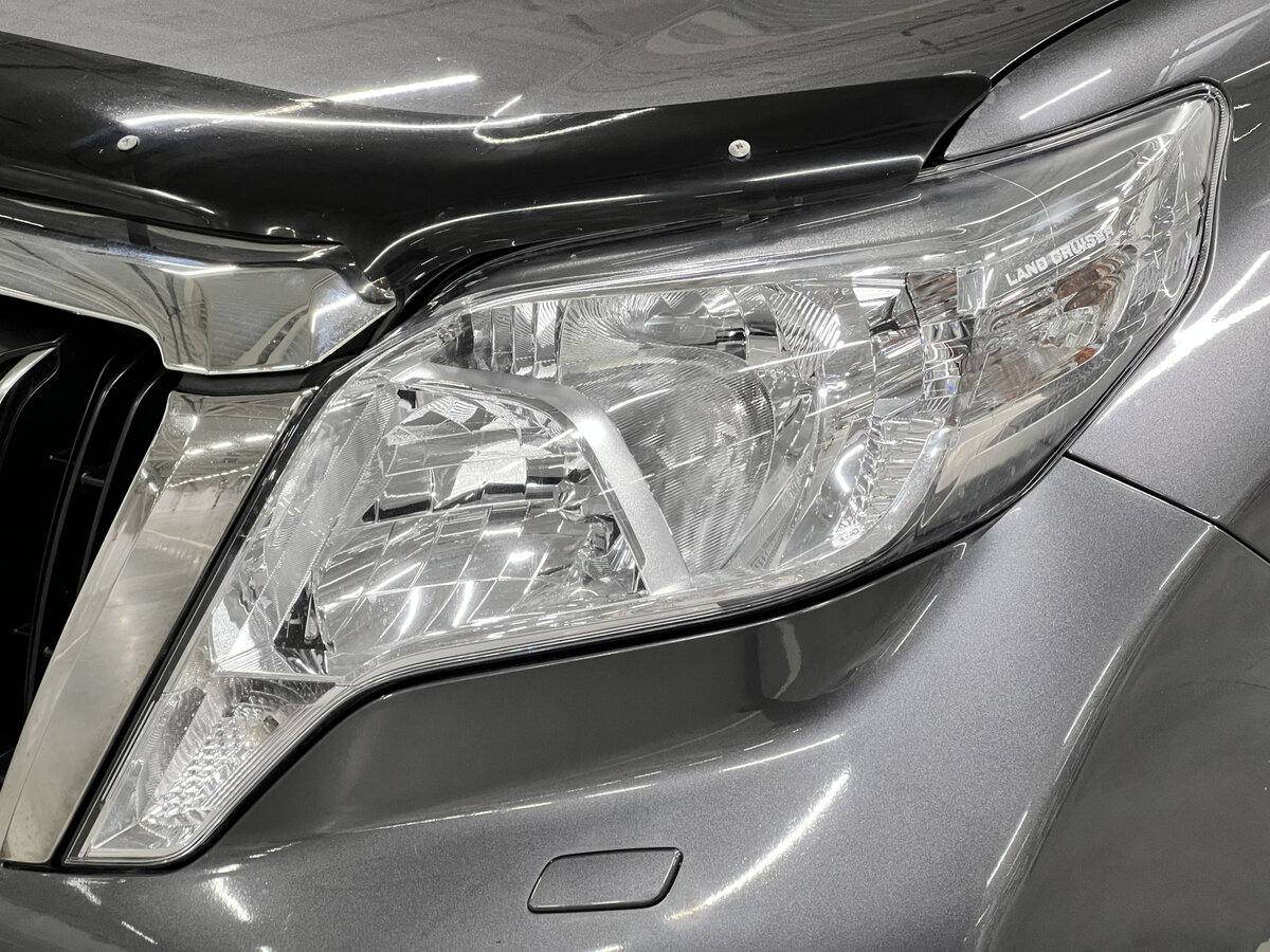 Toyota Land Cruiser Prado 150 Series Рестайлинг 1, 2015 Фото №17