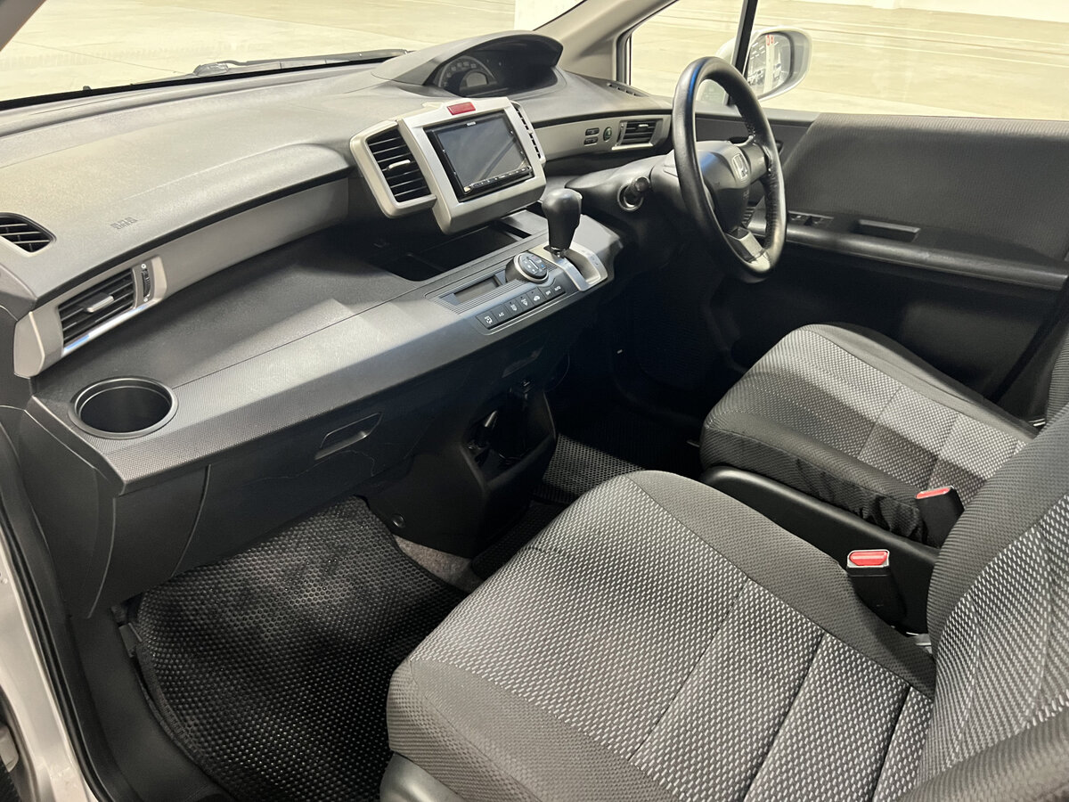 Honda Freed I, 2011 Фото №11