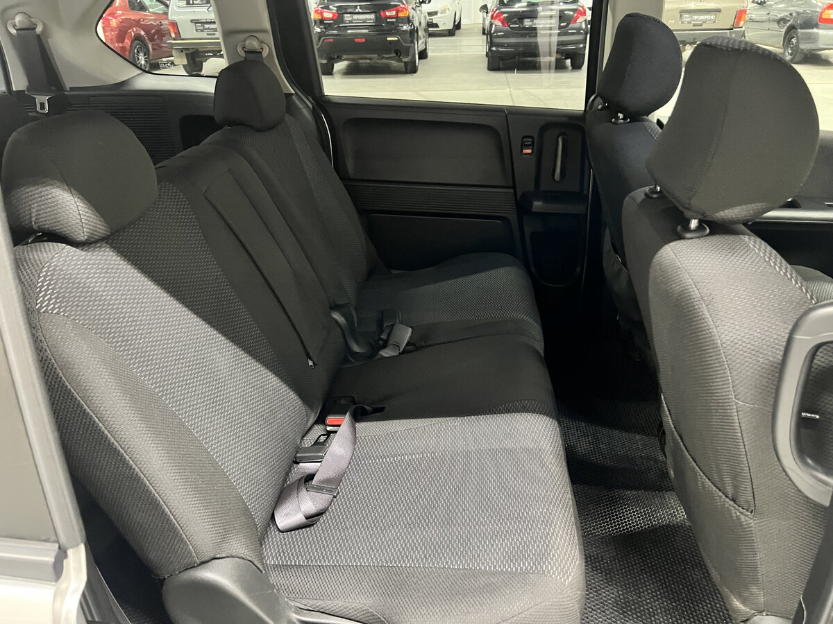 Honda Freed I, 2011 Фото №12