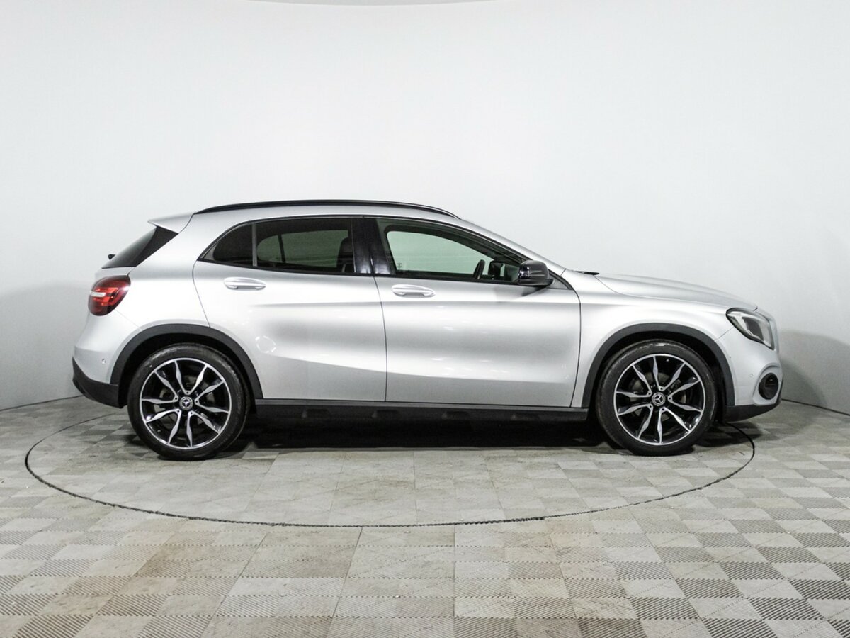 Mercedes-Benz GLA 200 I (X156) Рестайлинг, 2019 - 117 000 км. | Фото №4