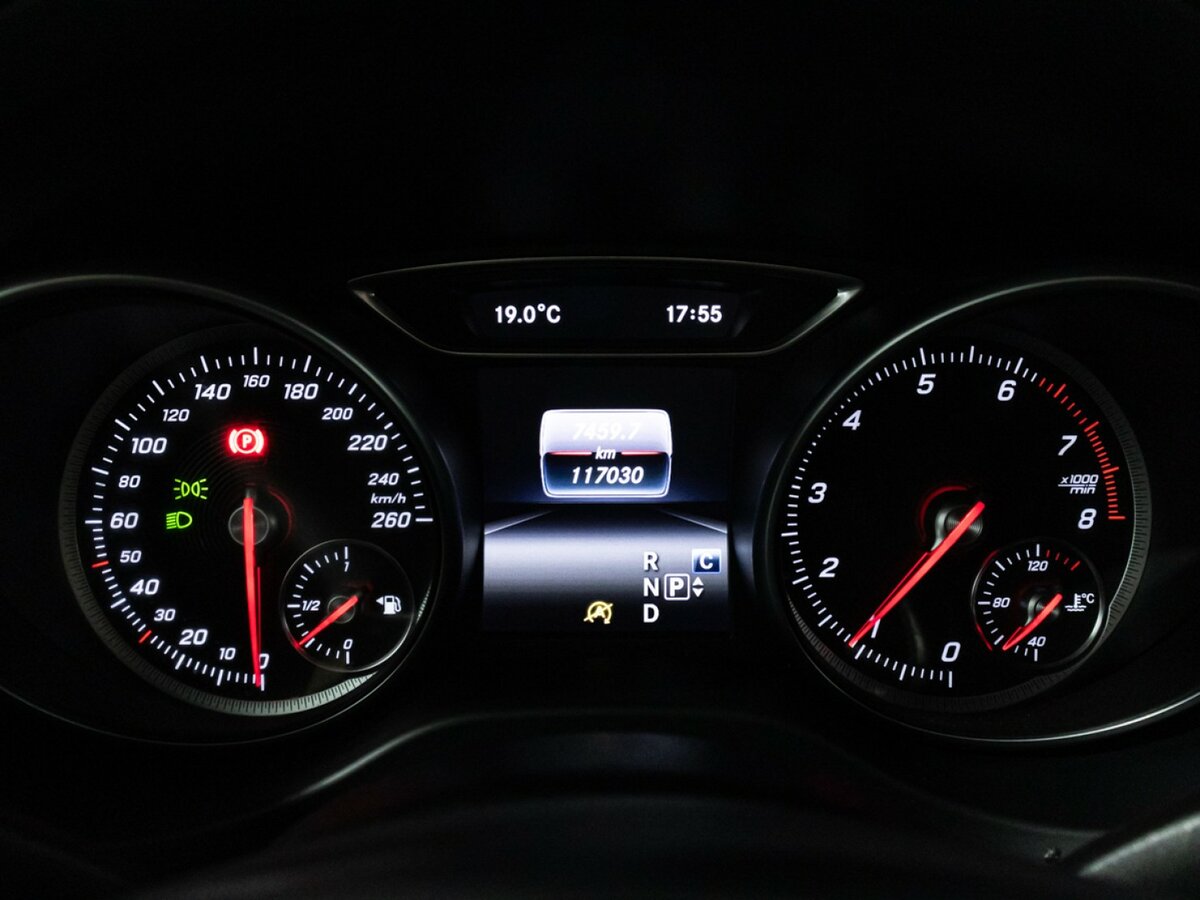 Mercedes-Benz GLA 200 I (X156) Рестайлинг, 2019 Фото №11