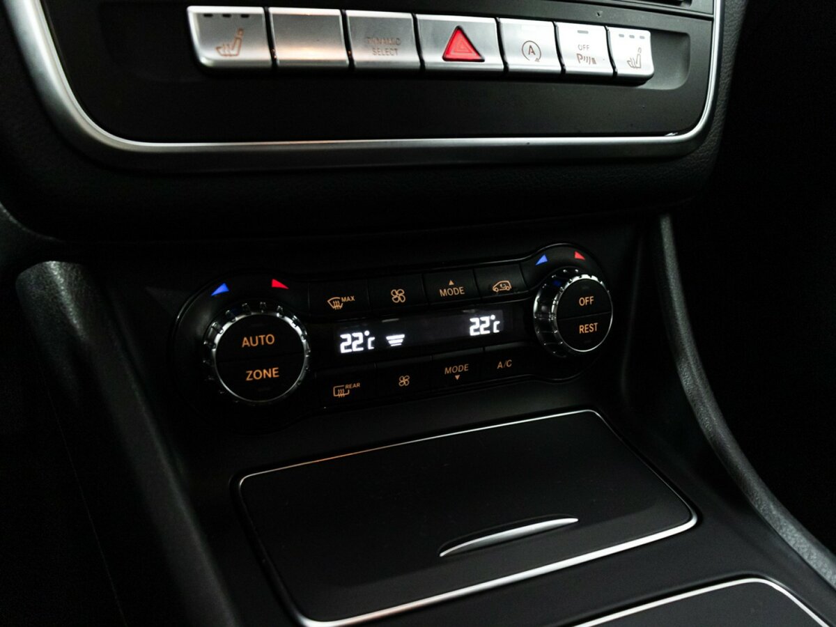 Mercedes-Benz GLA 200 I (X156) Рестайлинг, 2019 Фото №14