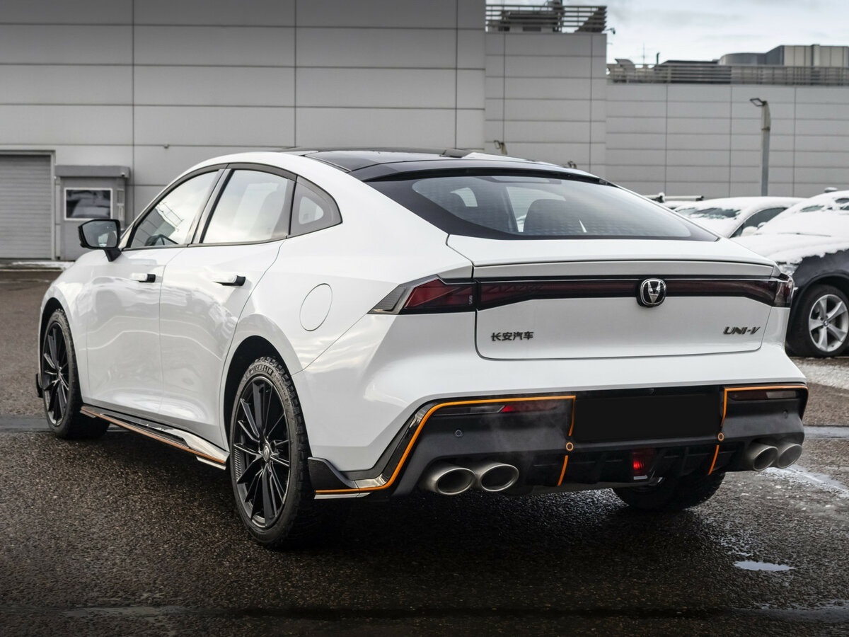 Changan UNI-V I, 2023 Фото №9